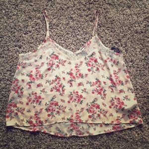 Floral lace camisole top size M$5 bundle only